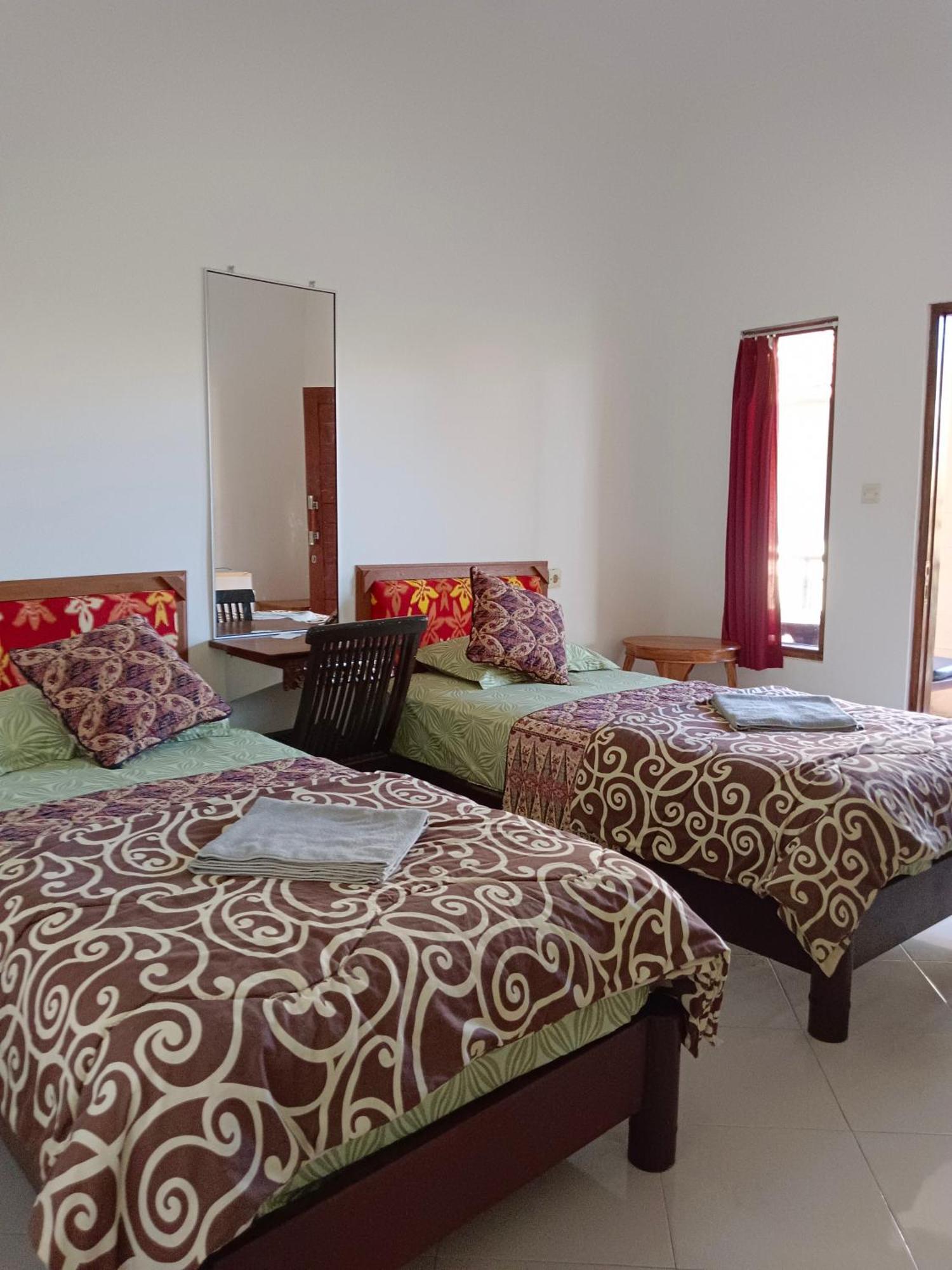 Wisma tamu Double N Bali