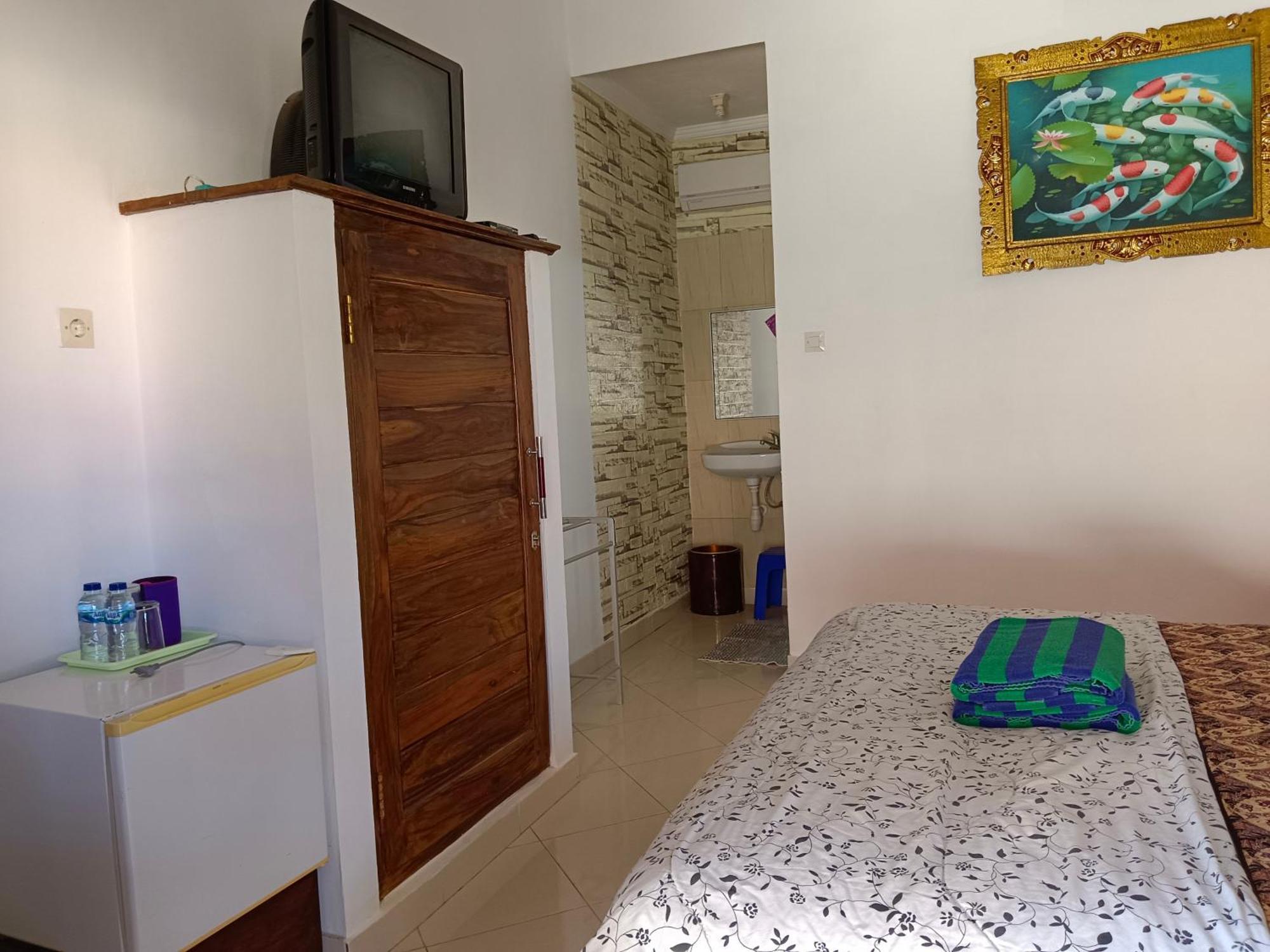 Wisma tamu Double N Bali